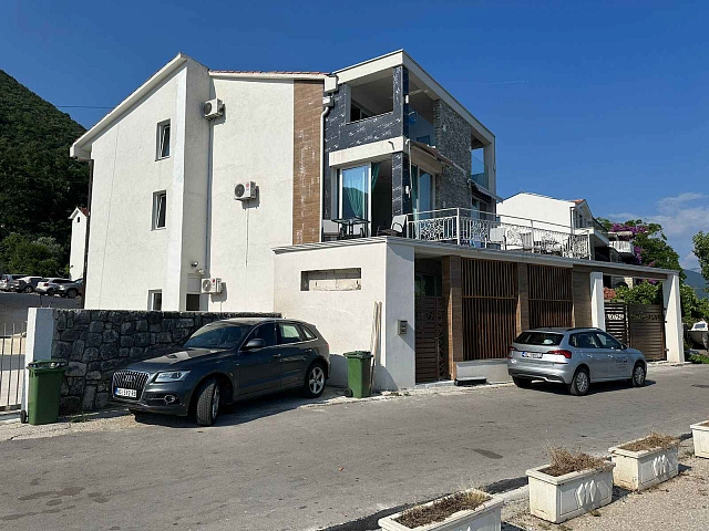 House on the first line by the sea in Herceg Novi, Baosici